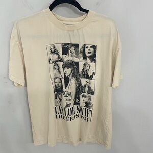 Taylor Swift The Eras Tour T-Shirt Size Large Cream Official Merch Casual